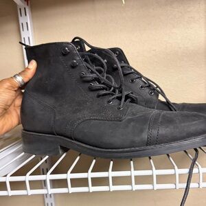 Classic Black Men's Lace-Up Boots